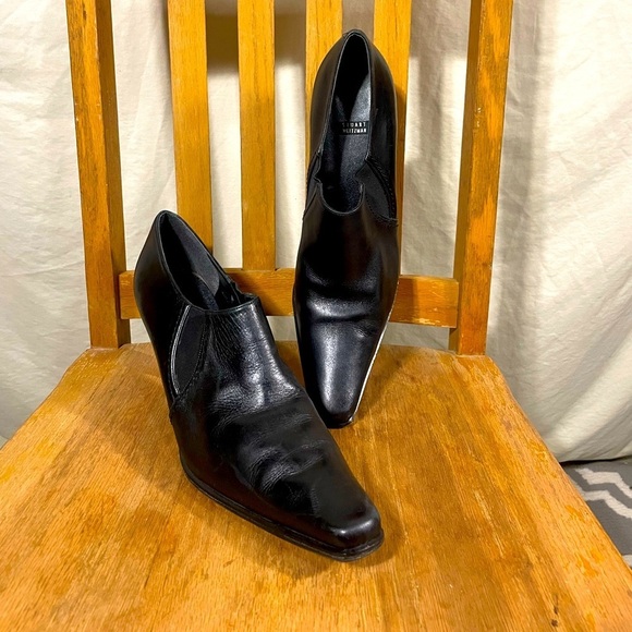 Women's Stuart WEITZMAN Black Pointed Toe Ankle Booties size 12 - Picture 1 of 11